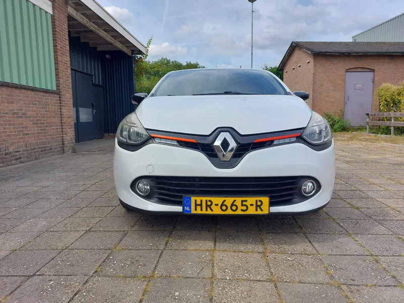 Renault Clio Clio 0.9 TCE - Хэтчбек: фото 5 Renault Clio Clio 0.9 TCE - Хэтчбек: фото 5
