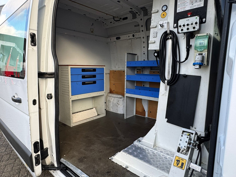 Лёгкий коммерческий автомобиль Renault Master 2.3 DCI  320 hours: фото 11