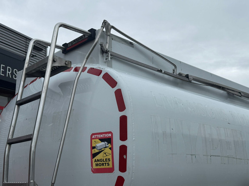 Renault Midlum 220.10 - Грузовик-цистерна: фото 5 Renault Midlum 220.10 - Грузовик-цистерна: фото 5