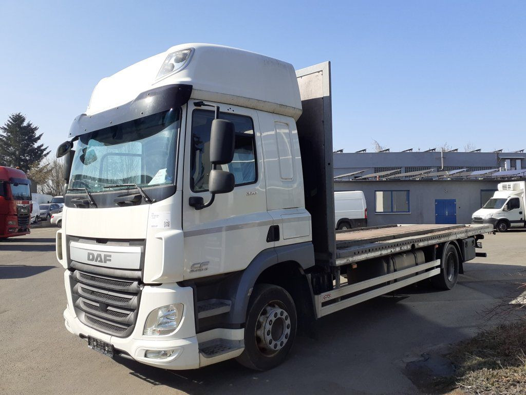 DAF CF320 EURO 6 - Грузовик бортовой/ Платформа: фото 3 DAF CF320 EURO 6 - Грузовик бортовой/ Платформа: фото 3