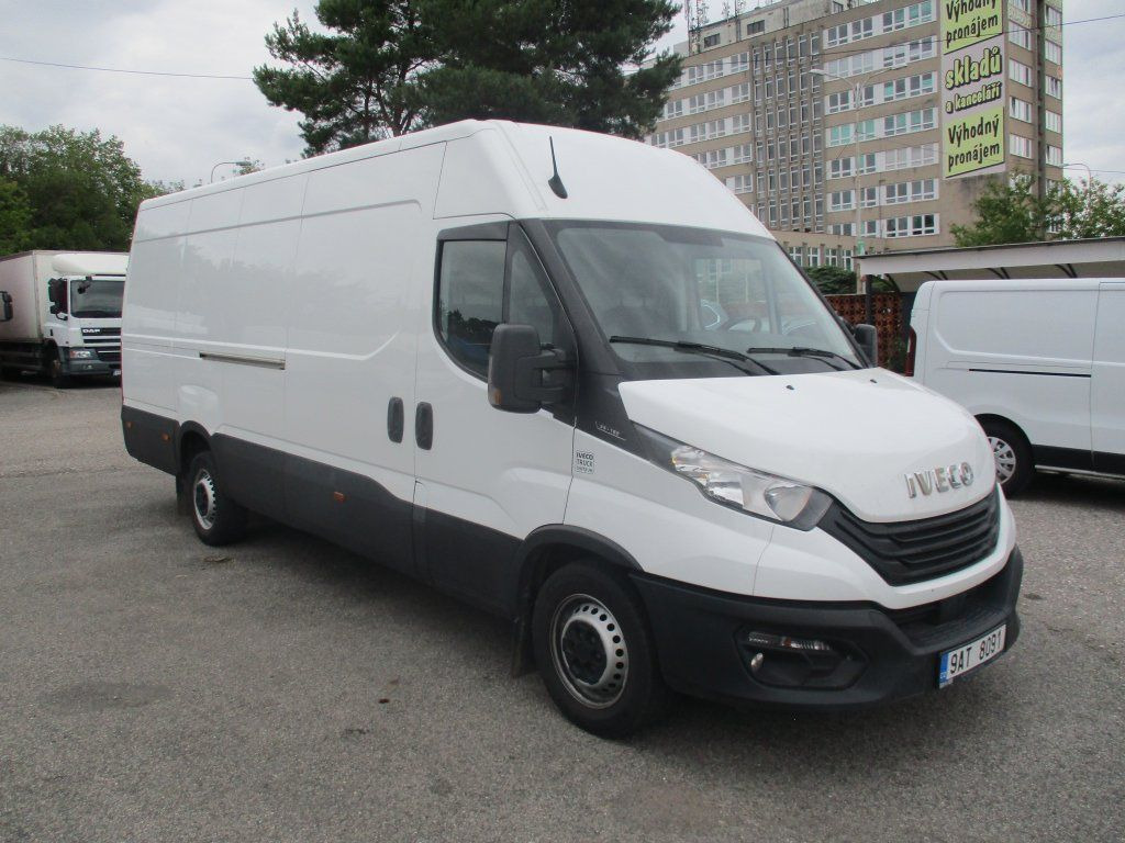 Iveco Daily 35S16 - Цельнометаллический фургон: фото 3 Iveco Daily 35S16 - Цельнометаллический фургон: фото 3