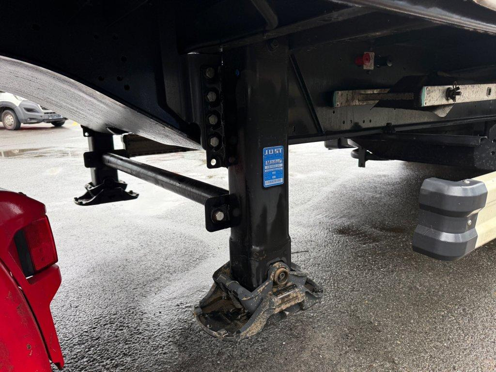 Тентованный полуприцеп Kässbohrer MEGA/lowdeck: фото 6