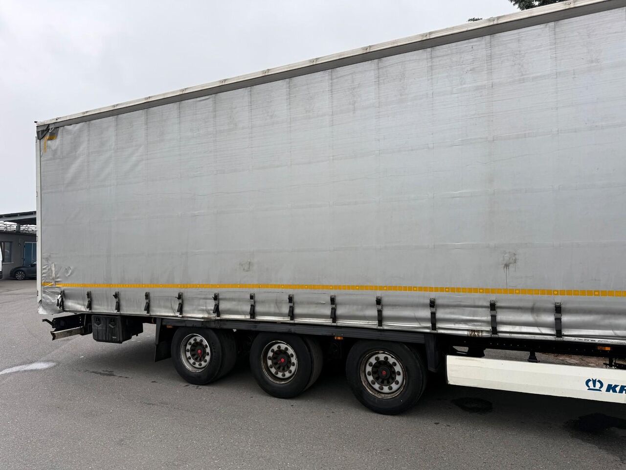 Krone MEGA/lowdeck SAF - Тентованный полуприцеп: фото 3 Krone MEGA/lowdeck SAF - Тентованный полуприцеп: фото 3