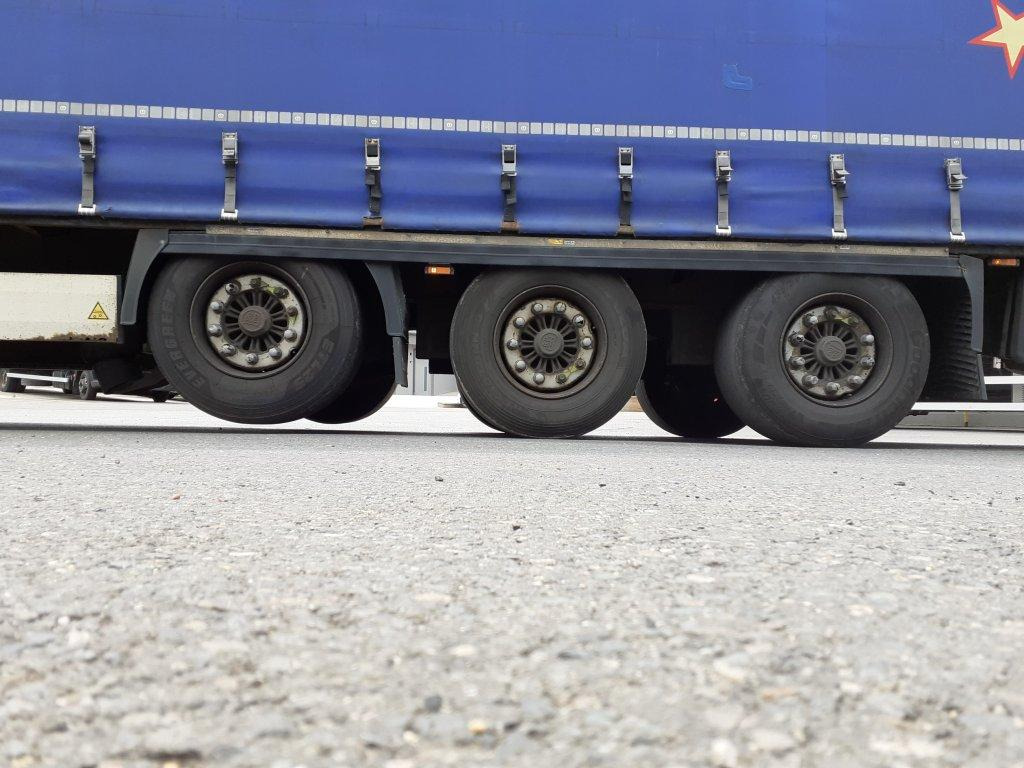 Тентованный полуприцеп Krone SD MEGA/lowdeck: фото 6