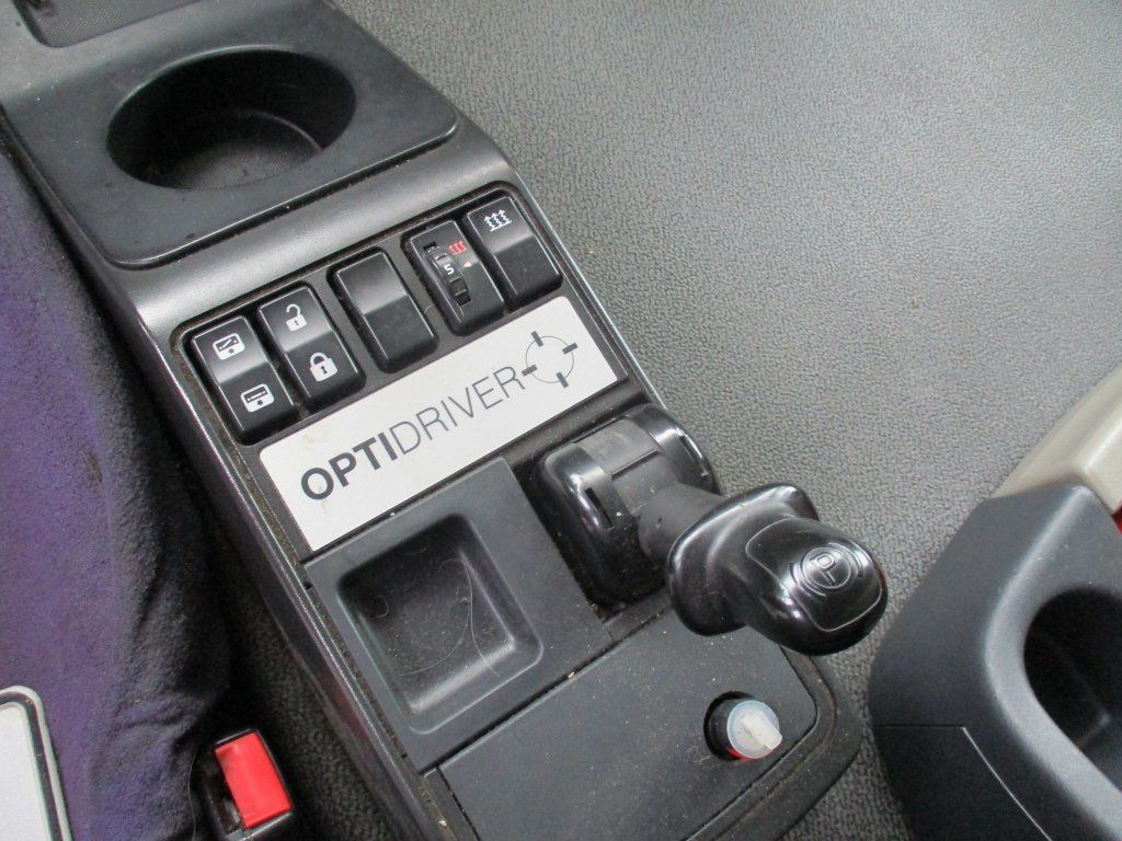 Грузовик с закрытым кузовом Renault Premium 460: фото 17