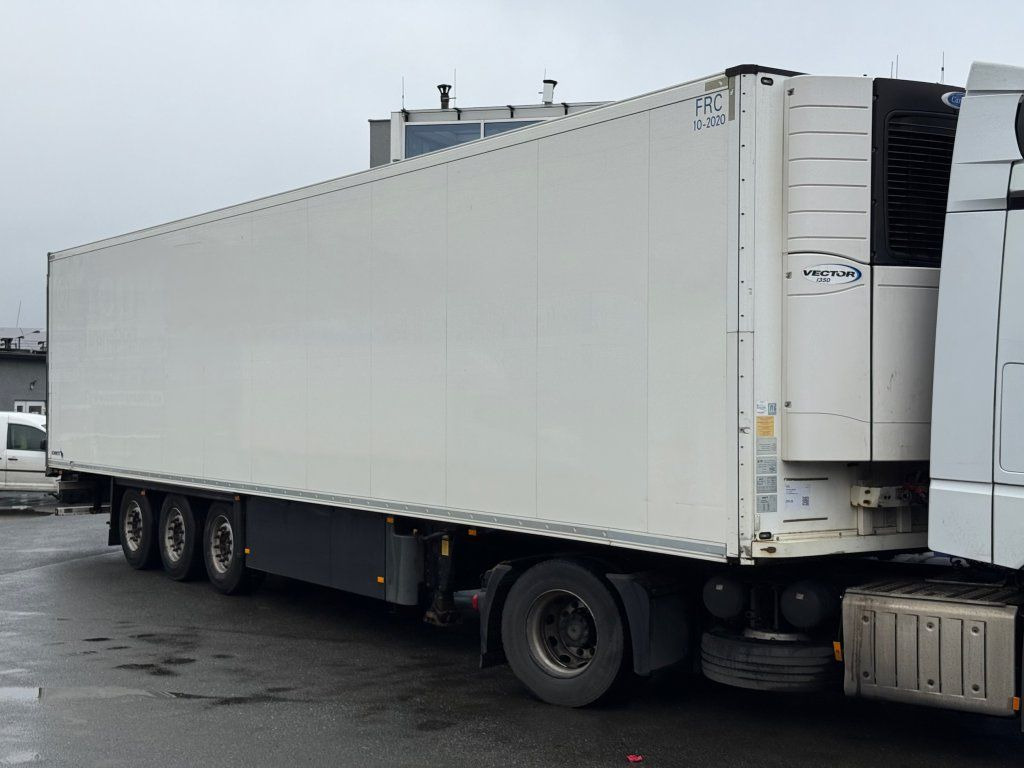 Schmitz Cargobull Carrier Vector 1350 - Полуприцеп-фургон: фото 1 Schmitz Cargobull Carrier Vector 1350 - Полуприцеп-фургон: фото 1