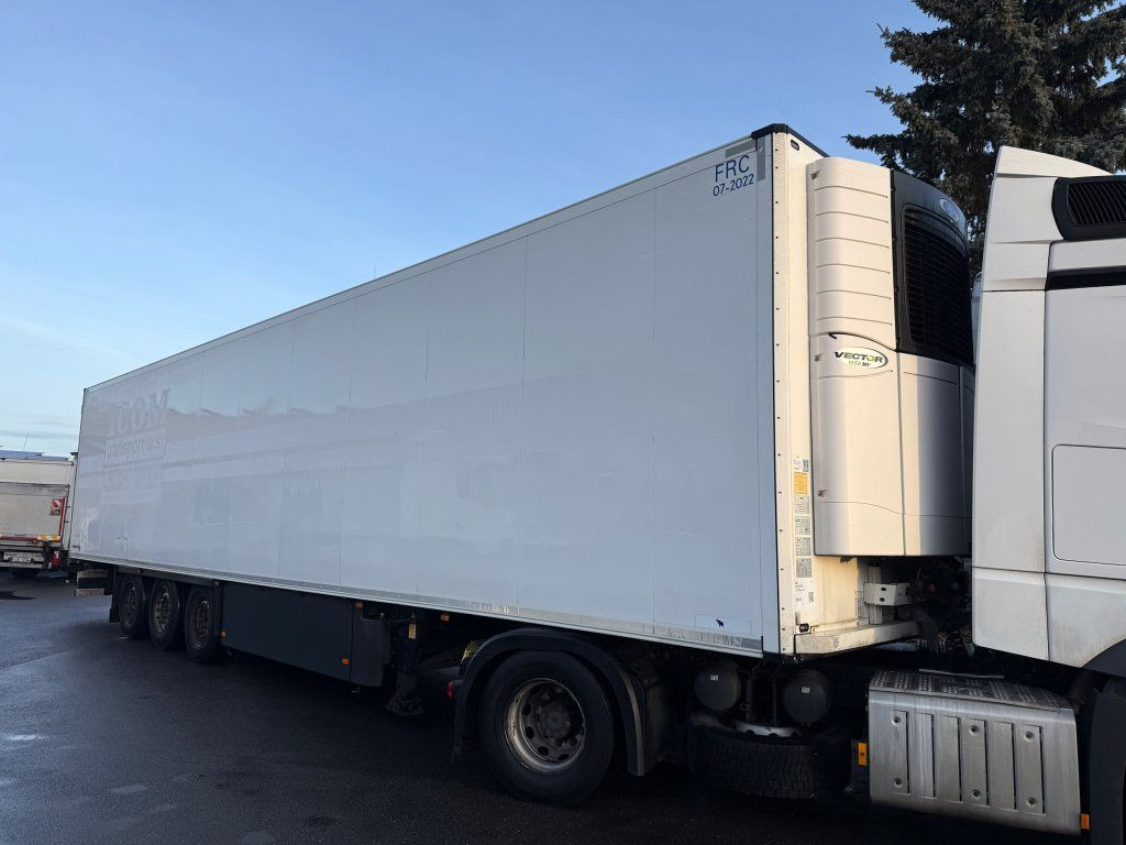 Schmitz Cargobull Carrier Vector 1950 Bi-temp - Полуприцеп-фургон: фото 1 Schmitz Cargobull Carrier Vector 1950 Bi-temp - Полуприцеп-фургон: фото 1