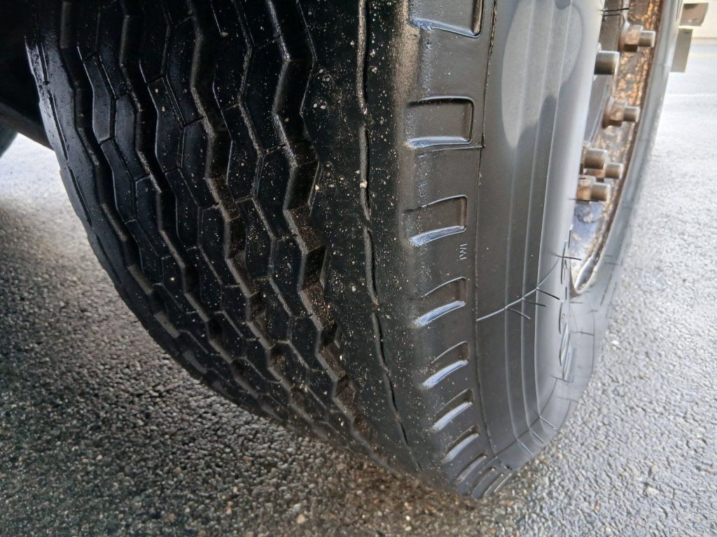 Тентованный полуприцеп Schwarzmüller SPA 3/E: фото 8