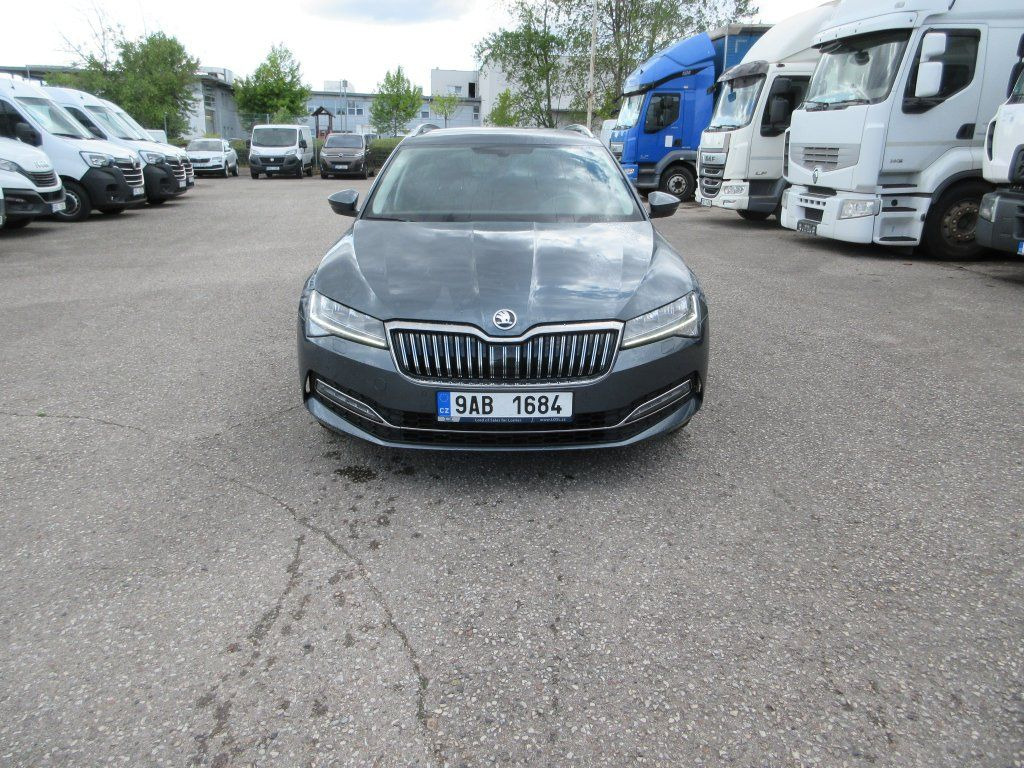 Skoda 2.0 Tdi 147kw 4x4 Style Dsg - Универсал: фото 3 Skoda 2.0 Tdi 147kw 4x4 Style Dsg - Универсал: фото 3