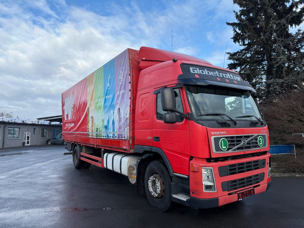 Volvo FM260 EURO 3 - Тентованный грузовик: фото 2 Volvo FM260 EURO 3 - Тентованный грузовик: фото 2