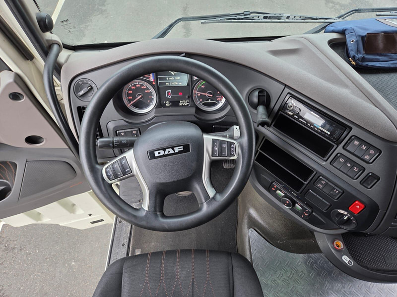 DAF XF 450 - AUTO ECOLE - Тентованный грузовик: фото 5 DAF XF 450 - AUTO ECOLE - Тентованный грузовик: фото 5