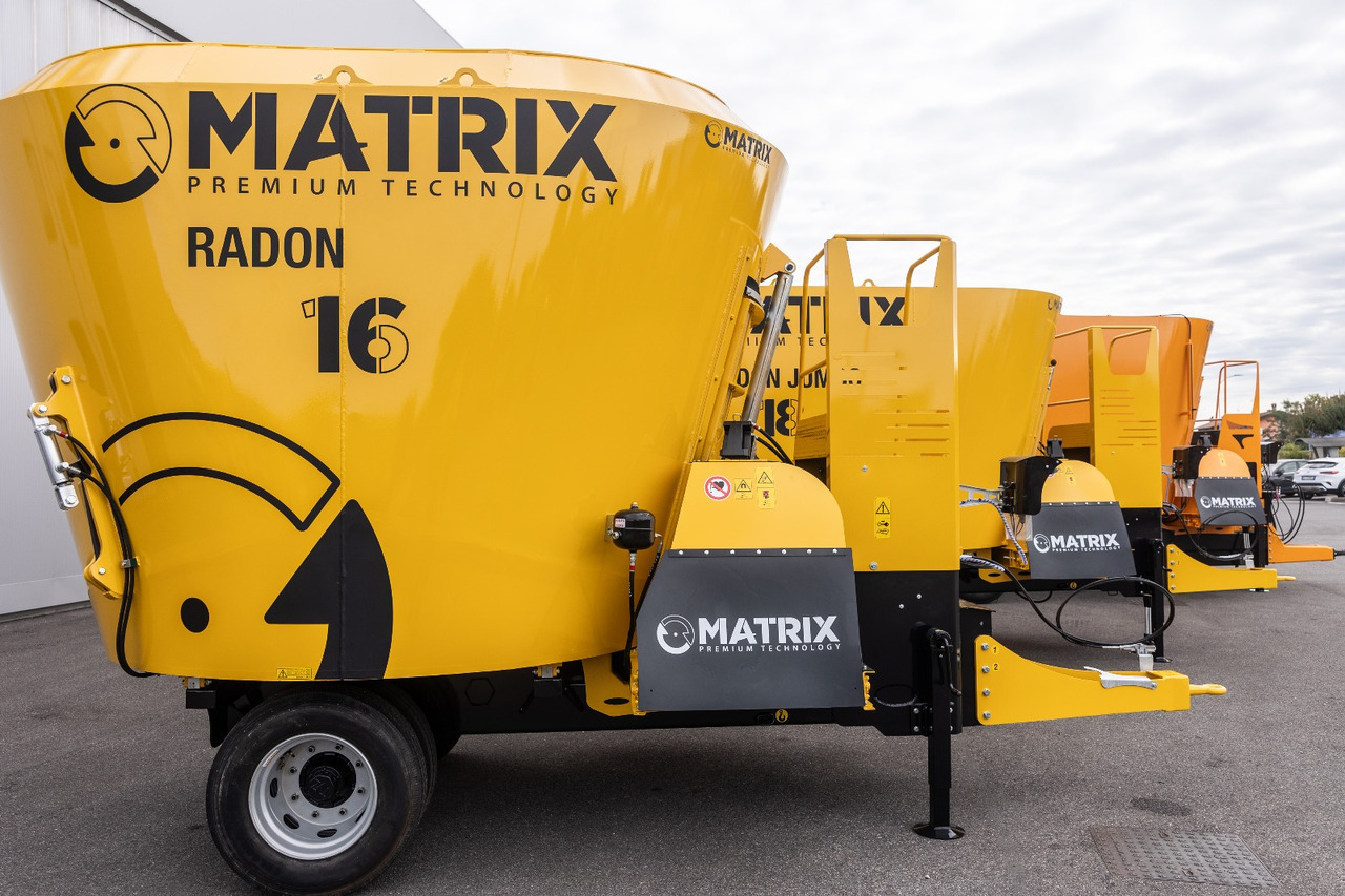 ITALMIX radon-jumbo-cube - Кормораздатчик: фото 1 ITALMIX radon-jumbo-cube - Кормораздатчик: фото 1