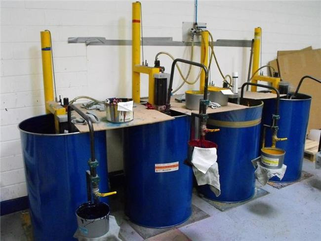 Betz P 63 F 4 pneumatic paint pumps for 200kg drums with single dispenser - Печатное оборудование: фото 1 Betz P 63 F 4 pneumatic paint pumps for 200kg drums with single dispenser - Печатное оборудование: фото 1