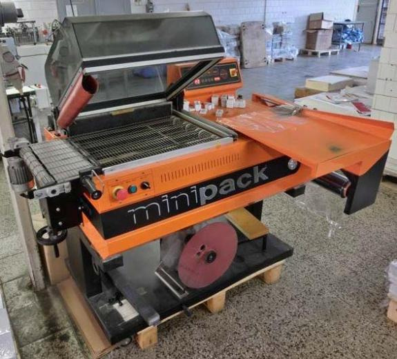 Torre Minipack FM 76 A Digit Semi Automatic Hood Shrinker - Упаковочное оборудование: фото 1 Torre Minipack FM 76 A Digit Semi Automatic Hood Shrinker - Упаковочное оборудование: фото 1
