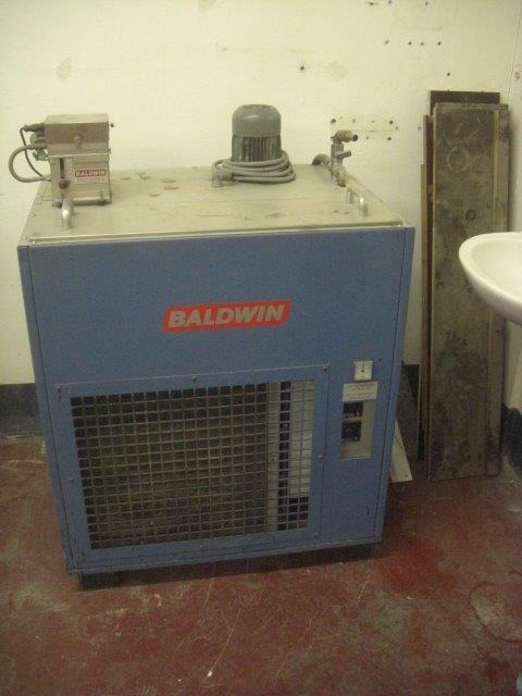 Used Baldwin Dampening cooler from Five Colour Offsetpress KBA Rapida RA 104-5 - Офсетная печатная машина: фото 1 Used Baldwin Dampening cooler from Five Colour Offsetpress KBA Rapida RA 104-5 - Офсетная печатная машина: фото 1