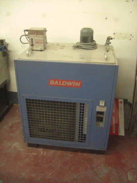 Used Baldwin Dampening cooler from Five Colour Offsetpress KBA Rapida RA 104-5 - Офсетная печатная машина: фото 3 Used Baldwin Dampening cooler from Five Colour Offsetpress KBA Rapida RA 104-5 - Офсетная печатная машина: фото 3