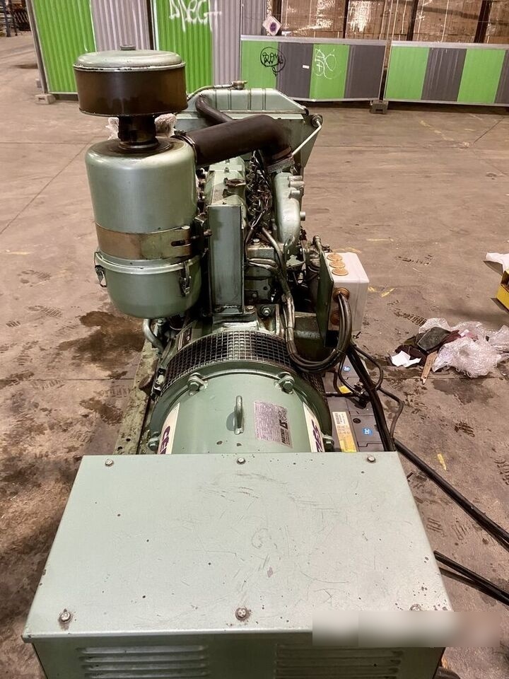IVECO 80 kVa 8061 - Электрогенератор: фото 4 IVECO 80 kVa 8061 - Электрогенератор: фото 4