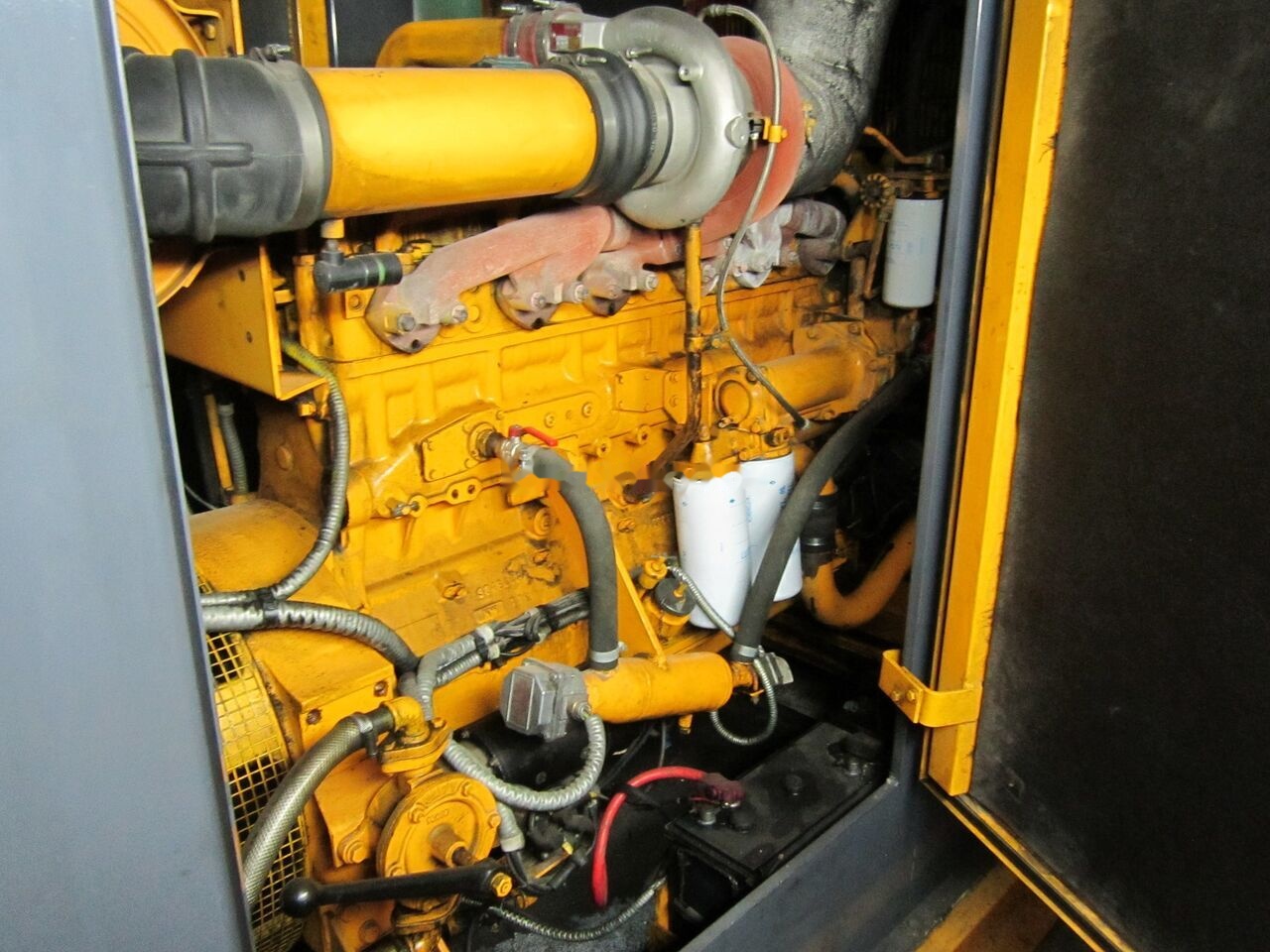 SDMO 330 kVa Cummins NT855-G6 - Электрогенератор: фото 4 SDMO 330 kVa Cummins NT855-G6 - Электрогенератор: фото 4