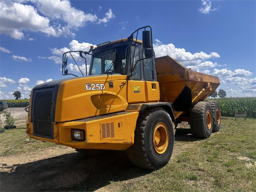 Bell B25D - Сочленённый самосвал: фото 4 Bell B25D - Сочленённый самосвал: фото 4