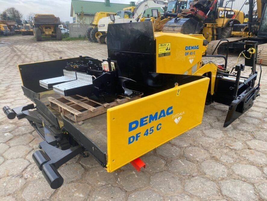 Demag DF-45C - Асфальтоукладчик: фото 1 Demag DF-45C - Асфальтоукладчик: фото 1