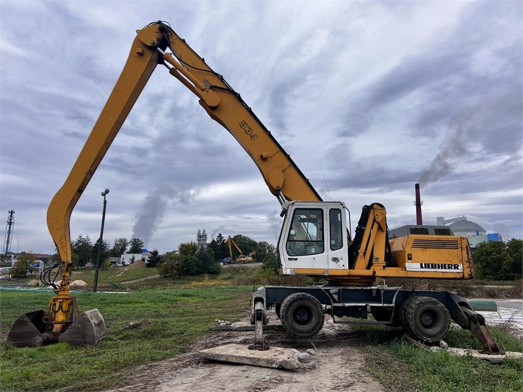 Liebherr 934 - Перегружатель: фото 3 Liebherr 934 - Перегружатель: фото 3