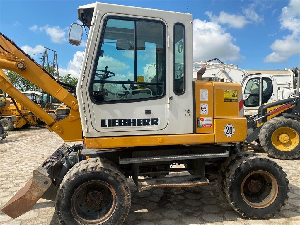 Колёсный экскаватор Liebherr A310B: фото 7 Колёсный экскаватор Liebherr A310B: фото 7