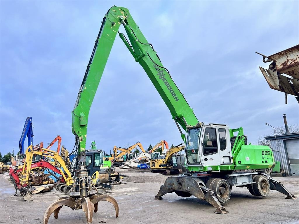 Sennebogen 825 K13 - Перегружатель: фото 1 Sennebogen 825 K13 - Перегружатель: фото 1