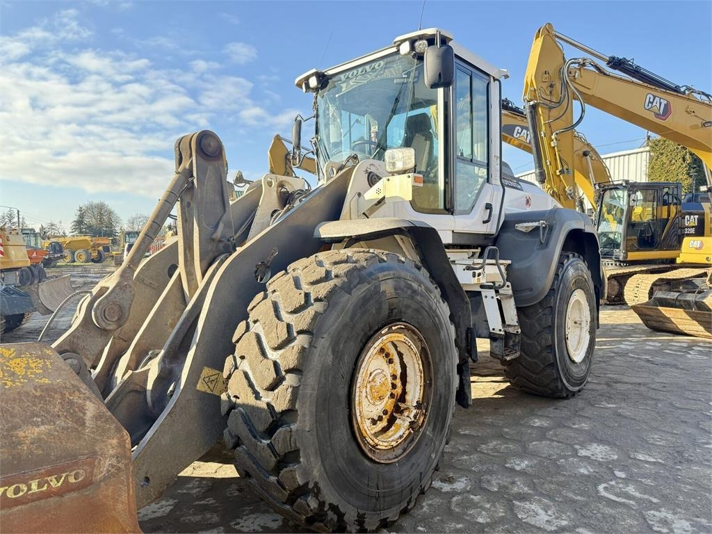 Volvo L120H - Колёсный погрузчик: фото 4 Volvo L120H - Колёсный погрузчик: фото 4
