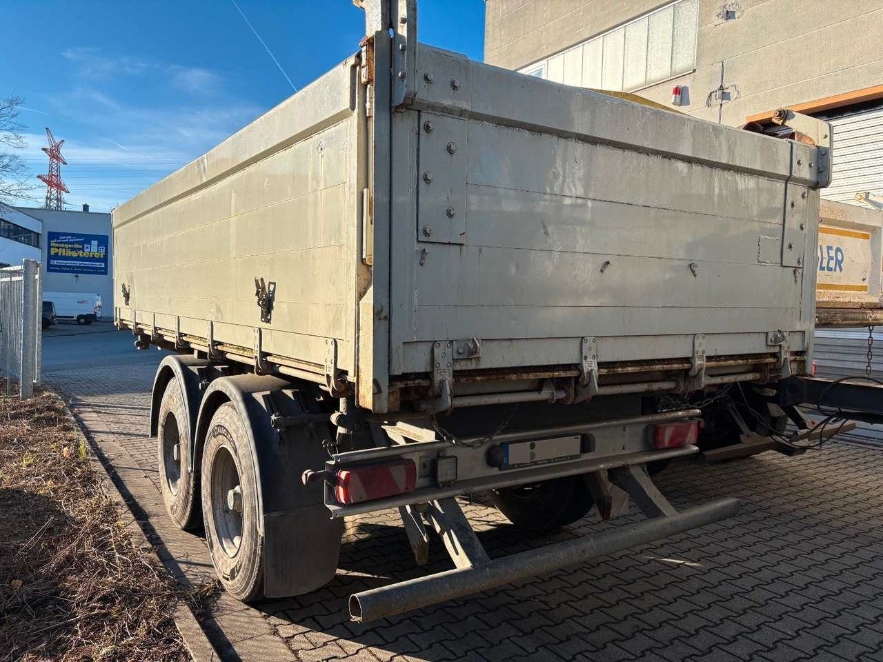 Carnehl Tandem /BPW/ Luftfederung/ Rollplane Carnehl Tandem /BPW/ Luftfederung/ Rollplane - Самосвальный прицеп: фото 1 Carnehl Tandem /BPW/ Luftfederung/ Rollplane Carnehl Tandem /BPW/ Luftfederung/ Rollplane - Самосвальный прицеп: фото 1