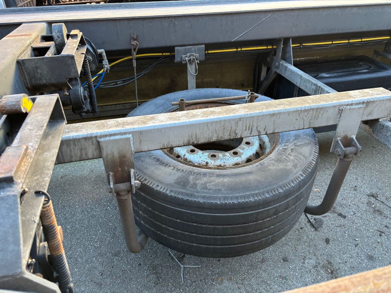 Jung R. TOP ZUSTAND / MICHELIN Ber. - Прицеп мультилифт/ Бункеровоз: фото 4 Jung R. TOP ZUSTAND / MICHELIN Ber. - Прицеп мультилифт/ Бункеровоз: фото 4