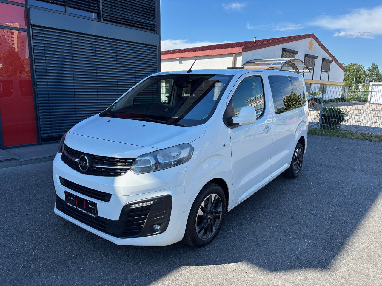 Opel Zafira Life Edition S - Пассажирский фургон: фото 1 Opel Zafira Life Edition S - Пассажирский фургон: фото 1