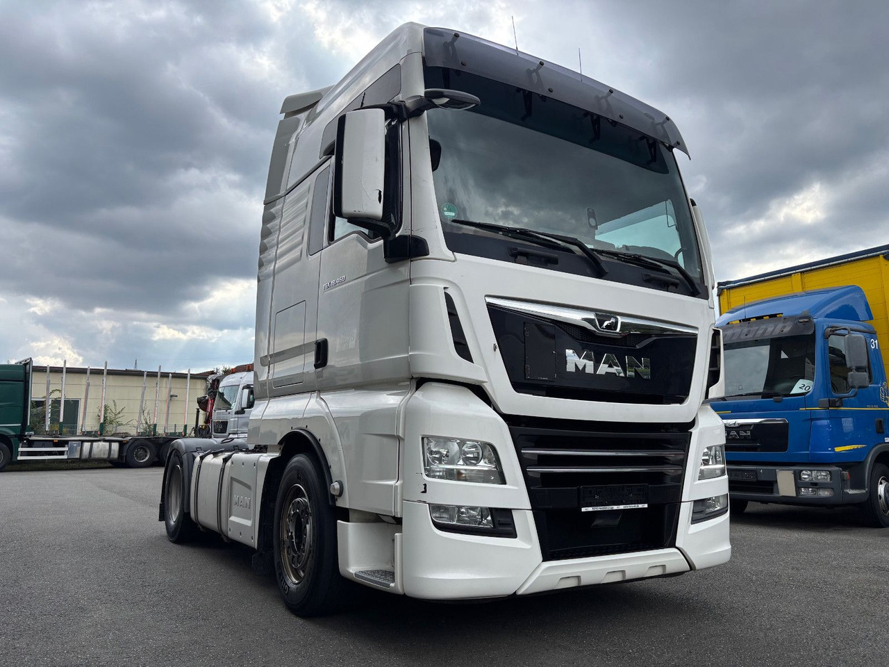 MAN TGX 18.460 XXL/Retader/2xTank/NAVI/TÜV - Тягач: фото 4 MAN TGX 18.460 XXL/Retader/2xTank/NAVI/TÜV - Тягач: фото 4