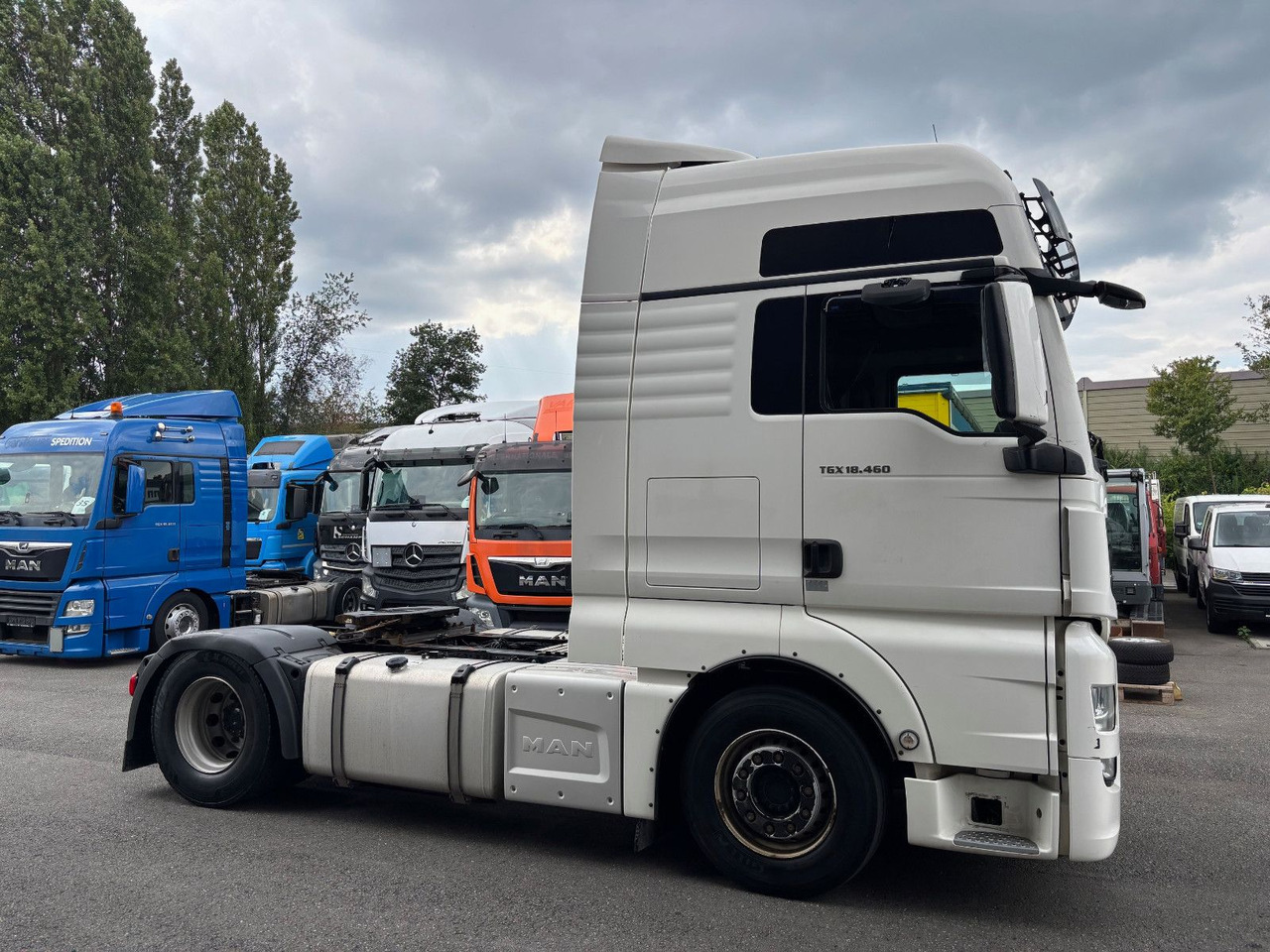 MAN TGX 18.460 XXL/Retader/2xTank/NAVI/TÜV - Тягач: фото 5 MAN TGX 18.460 XXL/Retader/2xTank/NAVI/TÜV - Тягач: фото 5