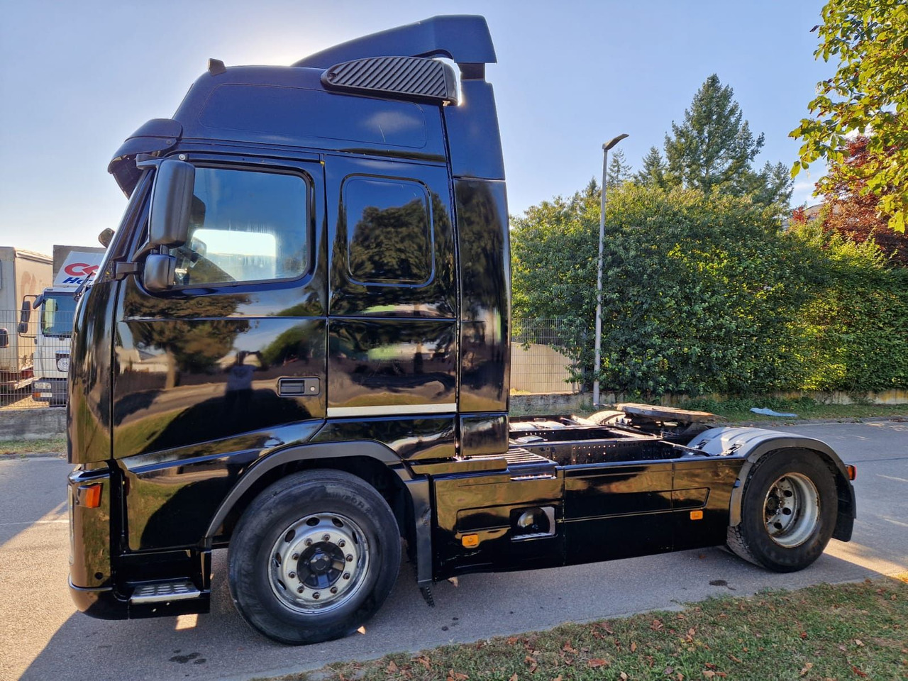 Volvo FH 560 TOP ZUSTAND - Тягач: фото 1 Volvo FH 560 TOP ZUSTAND - Тягач: фото 1