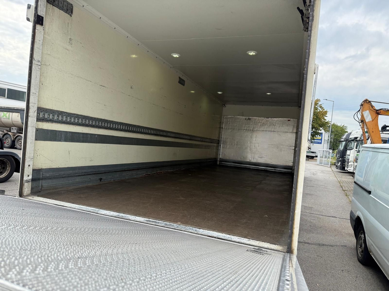 Walther Kamera/LBW/Luft/Scheiben - Прицеп-фургон: фото 5 Walther Kamera/LBW/Luft/Scheiben - Прицеп-фургон: фото 5