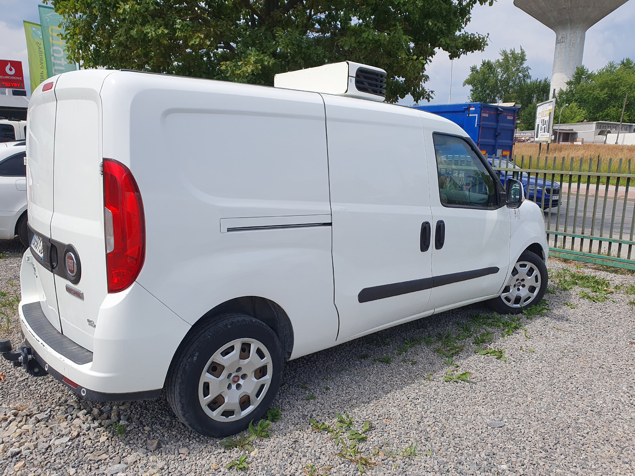 FIAT DOBLO LONG CHLODNIA carrier+230v KLIMA EURO6 - Малотоннажный рефрижератор: фото 3 FIAT DOBLO LONG CHLODNIA carrier+230v KLIMA EURO6 - Малотоннажный рефрижератор: фото 3