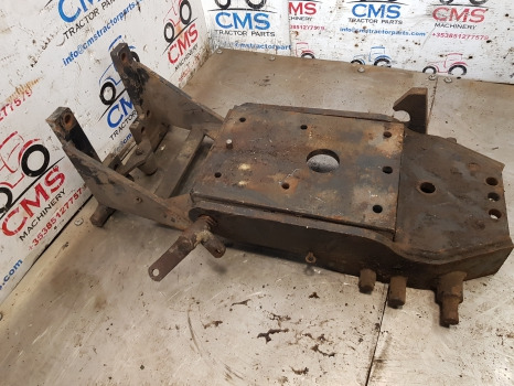Case 4230, 4210, 4220, 95, 85 S Automatic Hitch Parts Only 228722a1, 228726a1 - Рама/ Шасси: фото 5 Case 4230, 4210, 4220, 95, 85 S Automatic Hitch Parts Only 228722a1, 228726a1 - Рама/ Шасси: фото 5