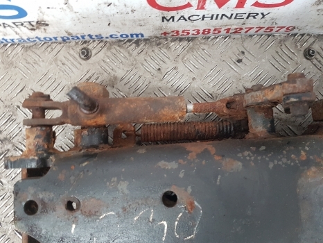 Case 4230, 4210, 4220, 95, 85 Series Hitch Dromone 228722a1, 228726a1, 9713154 - Рама/ Шасси для Сельскохозяйственной техники: фото 4 Case 4230, 4210, 4220, 95, 85 Series Hitch Dromone 228722a1, 228726a1, 9713154 - Рама/ Шасси для Сельскохозяйственной техники: фото 4