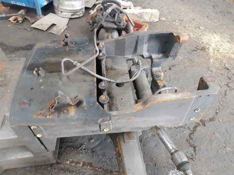 Claas Ares 656rc, Ares 500, 600, 800, Front Axle Support 7700042108, 7700098196 - Передняя ось: фото 2 Claas Ares 656rc, Ares 500, 600, 800, Front Axle Support 7700042108, 7700098196 - Передняя ось: фото 2