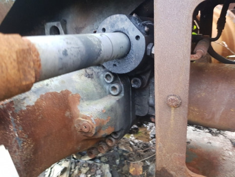 Claas Scorpion 732, 736, 741 Rear Axle Differential Unit Complete 0019216100 - Задняя ось: фото 2 Claas Scorpion 732, 736, 741 Rear Axle Differential Unit Complete 0019216100 - Задняя ось: фото 2