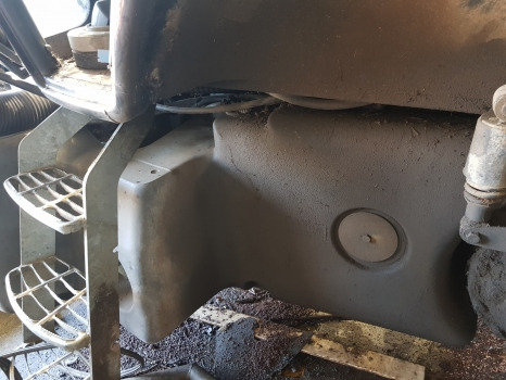 Deutz Agrotron M620 Fuel Tank 0.018.5344.3/10, 04438227/20 - Топливный бак: фото 3 Deutz Agrotron M620 Fuel Tank 0.018.5344.3/10, 04438227/20 - Топливный бак: фото 3