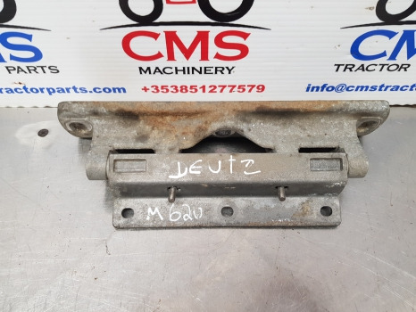 Deutz Agrotron M620, M, 6 Bonnet, Hood Hinge Support Assy 0.013.0881.0/40 - Кузов и экстерьер: фото 2 Deutz Agrotron M620, M, 6 Bonnet, Hood Hinge Support Assy 0.013.0881.0/40 - Кузов и экстерьер: фото 2