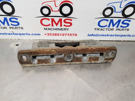 Deutz Agrotron M620, M, 6 Bonnet, Hood Hinge Support Assy 0.013.0881.0/40 - Кузов и экстерьер: фото 3 Deutz Agrotron M620, M, 6 Bonnet, Hood Hinge Support Assy 0.013.0881.0/40 - Кузов и экстерьер: фото 3