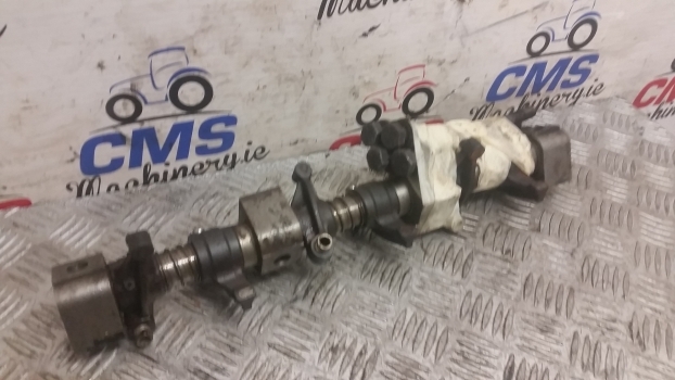 Ford 2910, 3 Cylinder Engine Rocker Shaft Assembly C5ne6563a - Двигатель и запчасти для Тракторов: фото 2 Ford 2910, 3 Cylinder Engine Rocker Shaft Assembly C5ne6563a - Двигатель и запчасти для Тракторов: фото 2