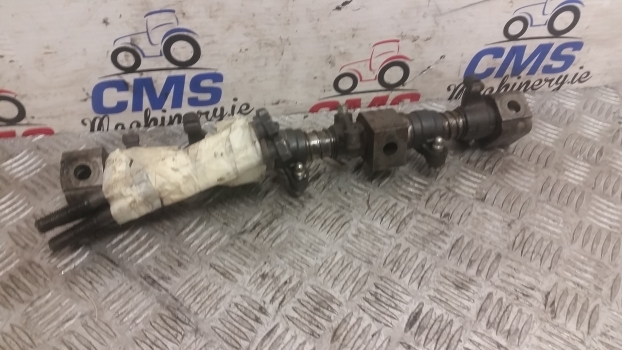 Ford 2910, 3 Cylinder Engine Rocker Shaft Assembly C5ne6563a - Двигатель и запчасти для Тракторов: фото 3 Ford 2910, 3 Cylinder Engine Rocker Shaft Assembly C5ne6563a - Двигатель и запчасти для Тракторов: фото 3