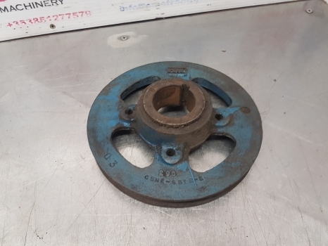 Ford 3000, 4000, 5000, 2110, 2310 Crankshaft Pulley D5nn6a312a ,83903583 - Двигатель и запчасти для Тракторов: фото 1 Ford 3000, 4000, 5000, 2110, 2310 Crankshaft Pulley D5nn6a312a ,83903583 - Двигатель и запчасти для Тракторов: фото 1