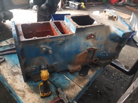 Ford 4830 , 5030 Transmission Housing E9nn7003ba, E9nn7003bb, 81874937 - Трансмиссия для Тракторов: фото 3 Ford 4830 , 5030 Transmission Housing E9nn7003ba, E9nn7003bb, 81874937 - Трансмиссия для Тракторов: фото 3