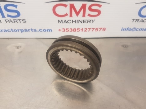 Ford 6640, 7840, 8240, Ts100, Tsa115 Transmission Coupling 81864533 - Коробка передач и запчасти для Тракторов: фото 2 Ford 6640, 7840, 8240, Ts100, Tsa115 Transmission Coupling 81864533 - Коробка передач и запчасти для Тракторов: фото 2