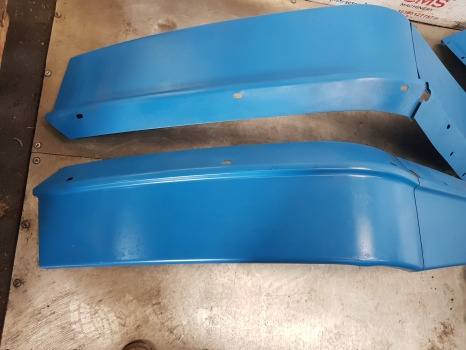 Крыло Ford 7840, 6640, 40 Series, Cab Mudguard Kit 82003109, 82003110, 82003107: фото 7