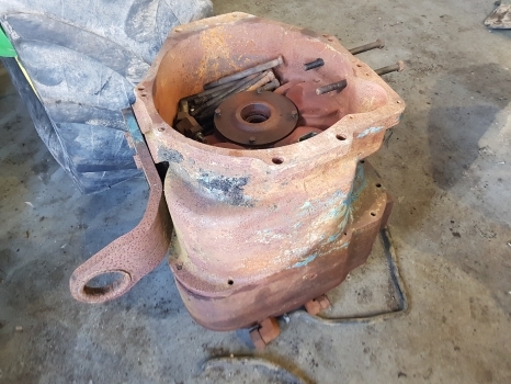Ford 8530, 8630, 8730, 8830 Transmission Housing Powershift 81867871, F0nn7003ba - Коробка передач для Тракторов: фото 5 Ford 8530, 8630, 8730, 8830 Transmission Housing Powershift 81867871, F0nn7003ba - Коробка передач для Тракторов: фото 5
